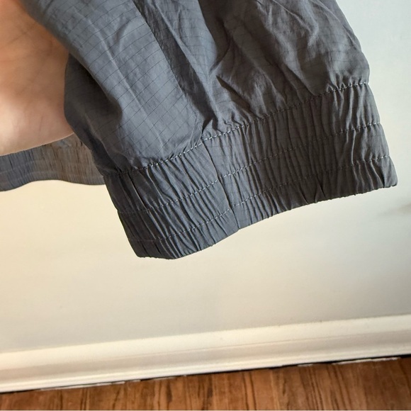 Adidas Men’s Innovation Grid Windbreaker, Like New Condition! - Picture 7 of 11